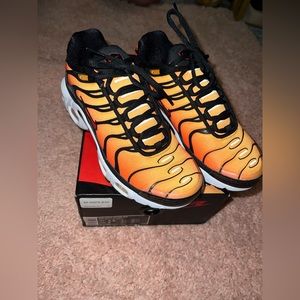 Air Max Plus OG size women’s 6